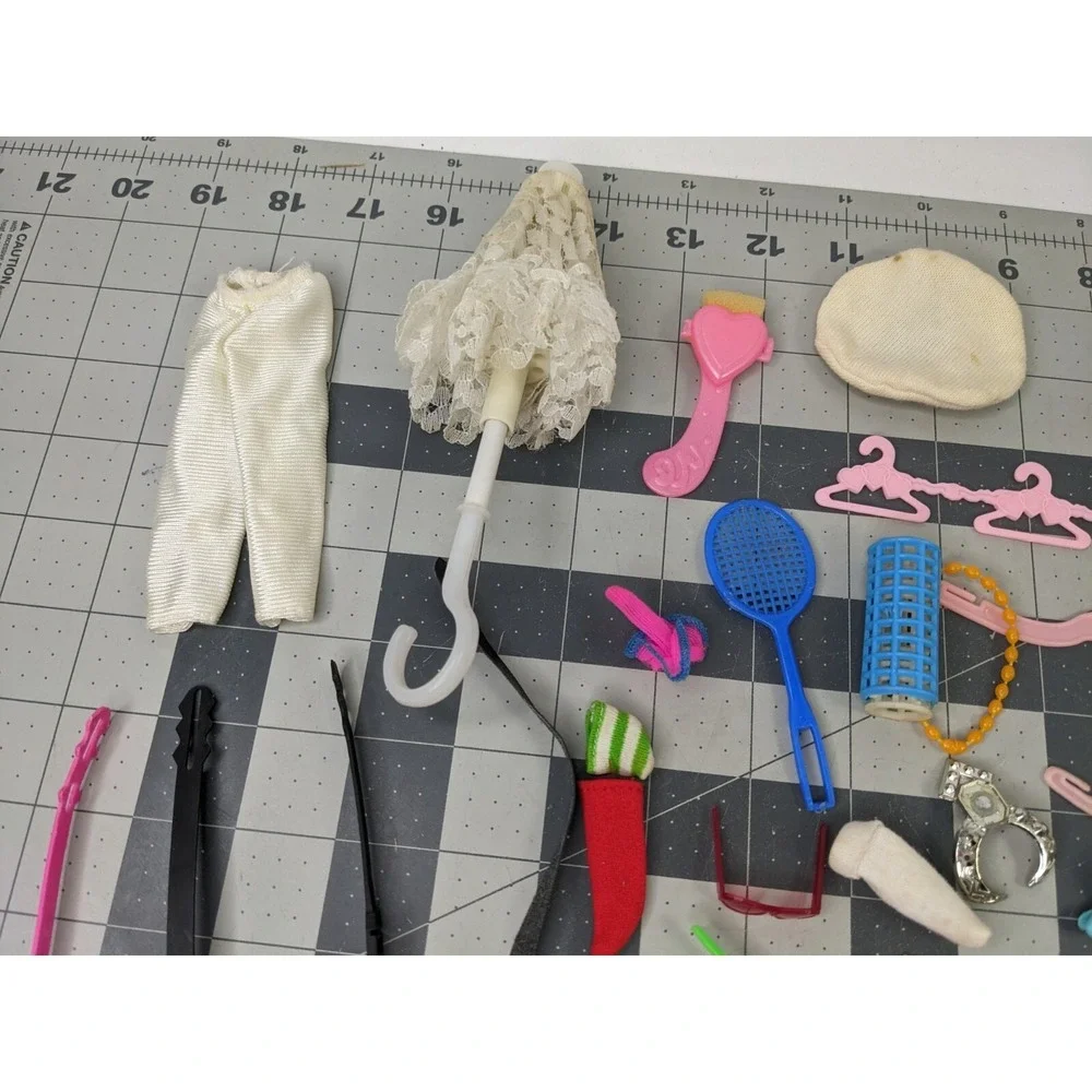 Fashion Doll Accessories Lot Vintage Hats‎ Hangers Belts Parasol Hair